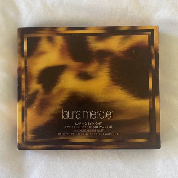 Laura Mercier Daring by Night Palette - Picture 6 of 6